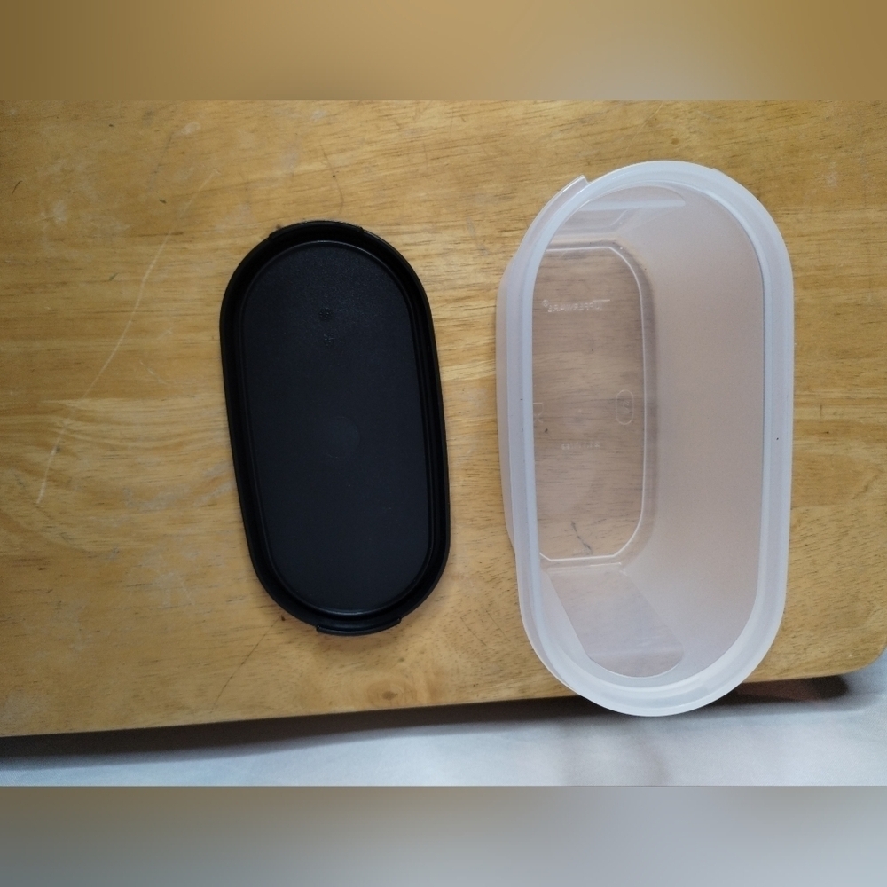 New Tupperware black seal oval modular mate #2 - Picture 4 of 4